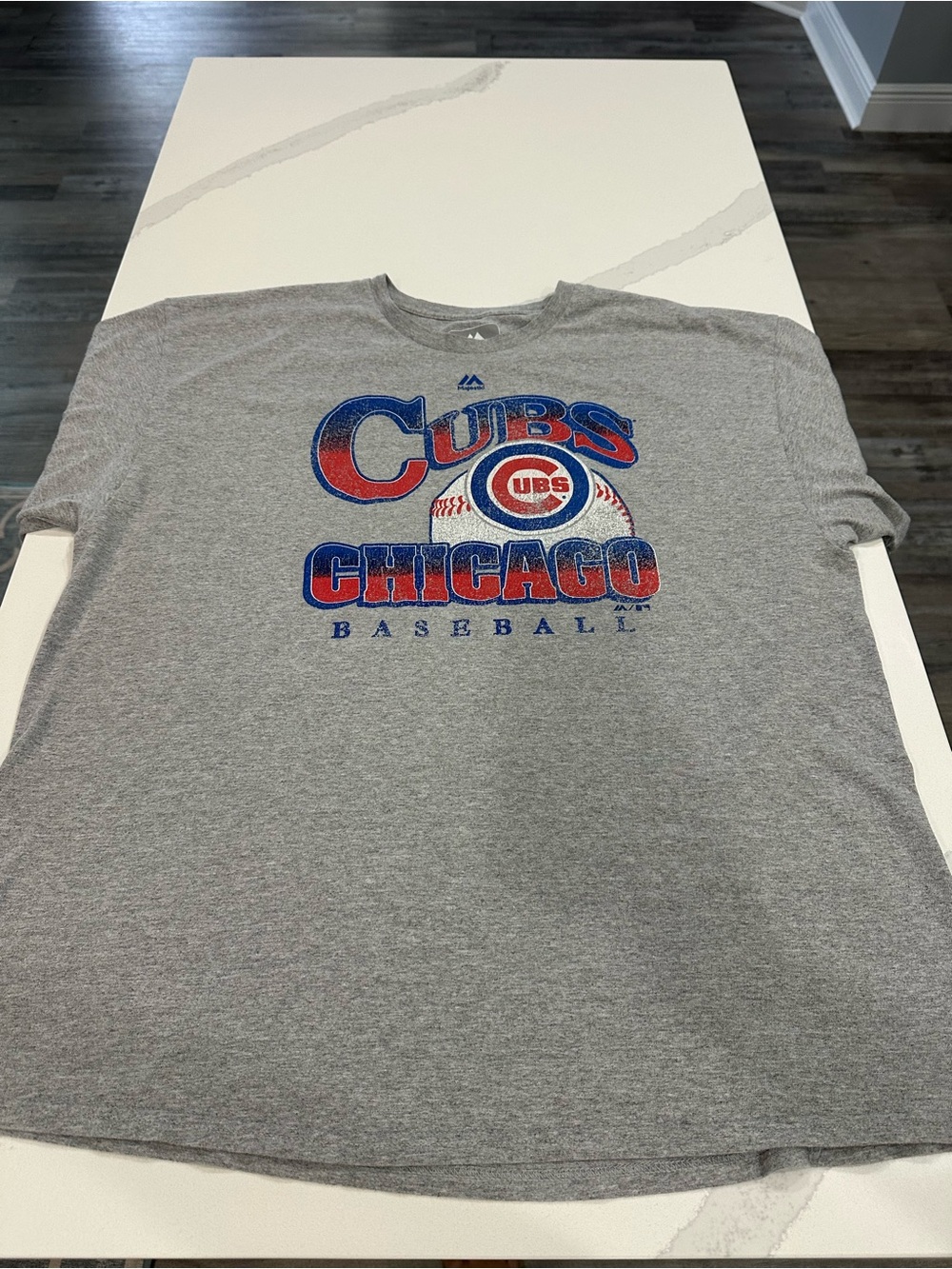 Majestic Grey Chicago Cubs Graphic Tee with Red & Blue Logo